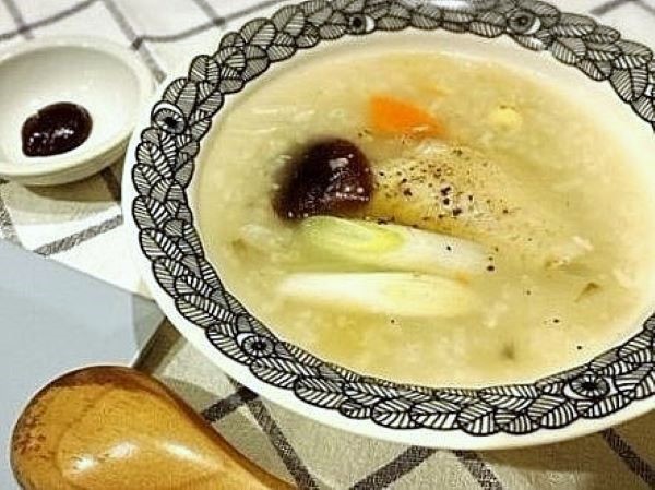 手羽先のサムゲタン風スープ